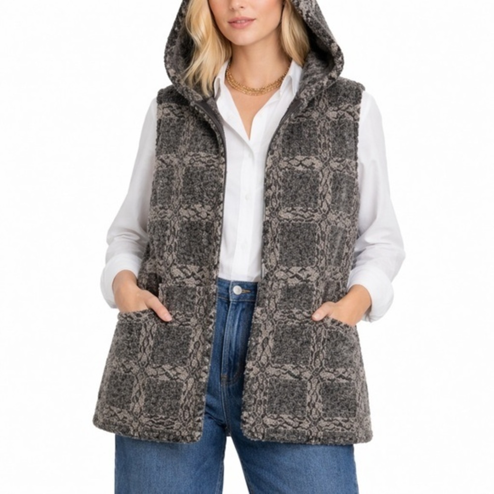 Y2K Faux Fur Hooded Zip Front Vest Medium Fuzzy Pockets NWOT gray tones
